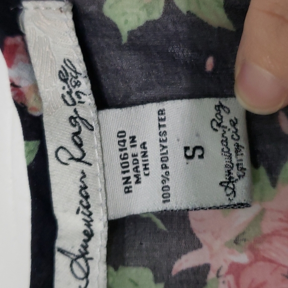 American Rag Flowered Top - Picture 3 of 3